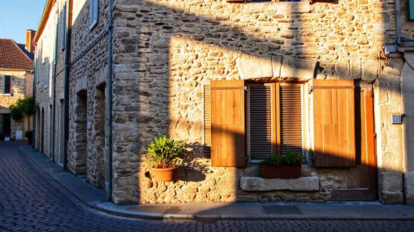 Top conseils pour réussir votre rénovation à La Rochelle